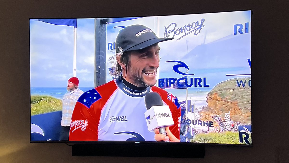 Absolute #legend. @RealOwenWright #RipCurlProBellsBeach #retirement