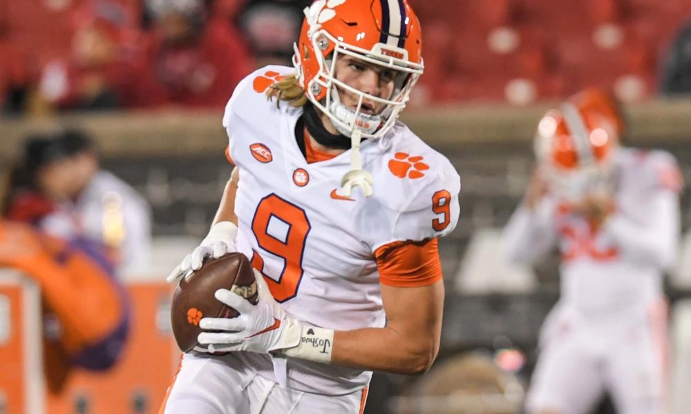 CFBLive247_'s tweet photo. Jake Briningstool : 25 receptions | 285 receiving yards | 4 receiving touchdowns 

I’m All In on Briningstool this upcoming season, No pun intended but I truly believe under Garrett Riley this kid is going to have a really huge season.

One of the most talented TE’s in the ACC. https://t.co/Y2sy5gMN3t