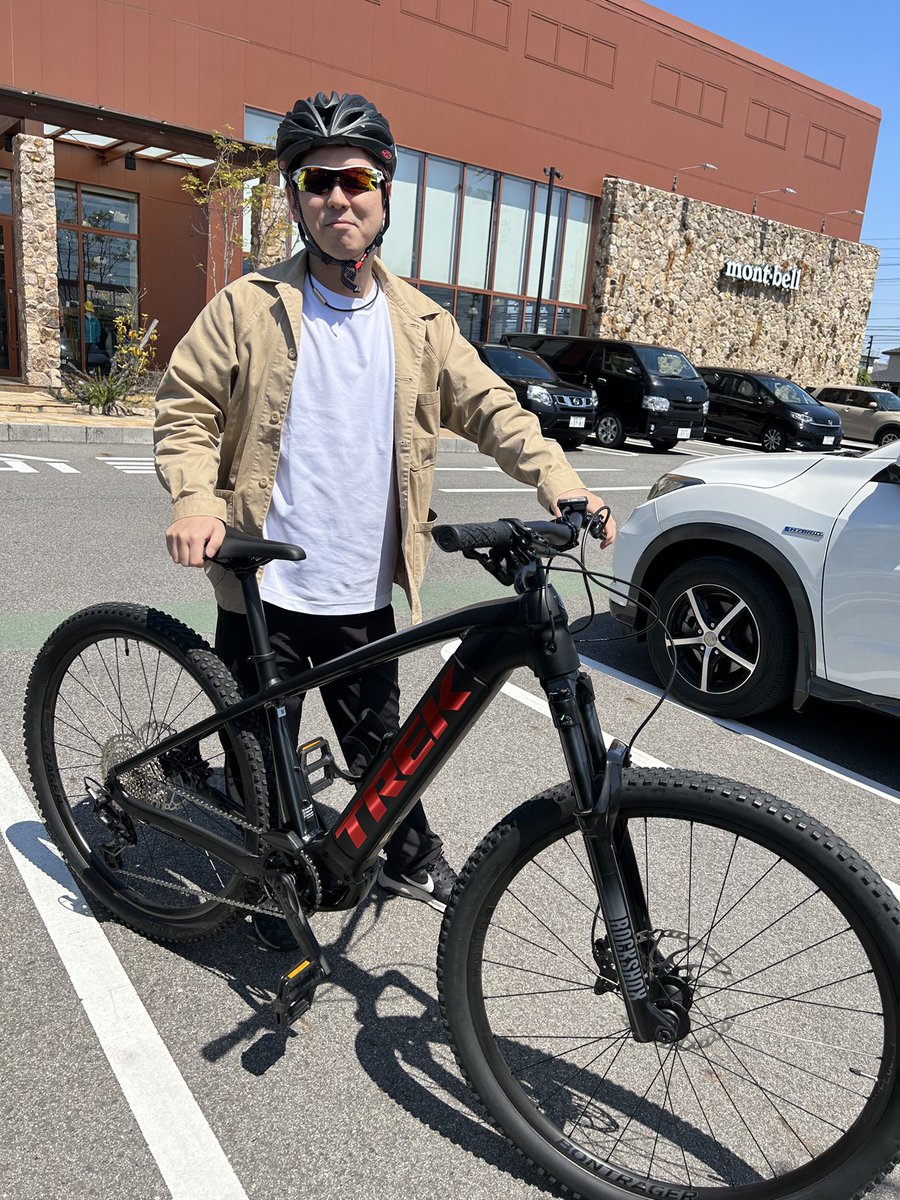 sougetu_taka's tweet photo. 納車されました。
#trek #マウンテンバイク #powerfly5 https://t.co/21RBgPUsMf