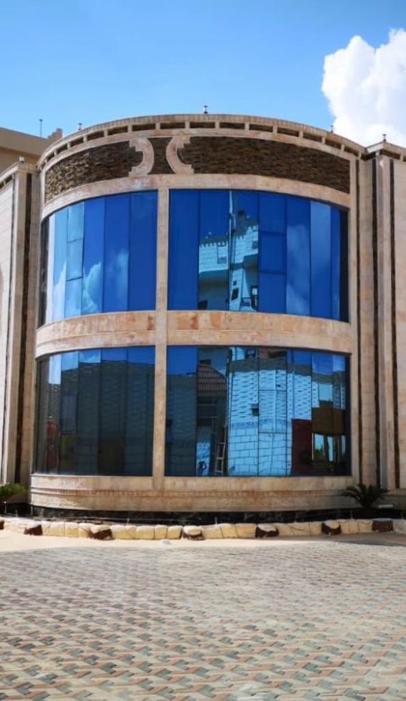 ma3den's tweet image. #تركيب  زجاج سكوريت واجهات زجاج سكوريت وتنفيذ مكاتب زجاج وشاورات زجاج ... ورسم علي جميع انوع الزجاج وأعمال شبابي