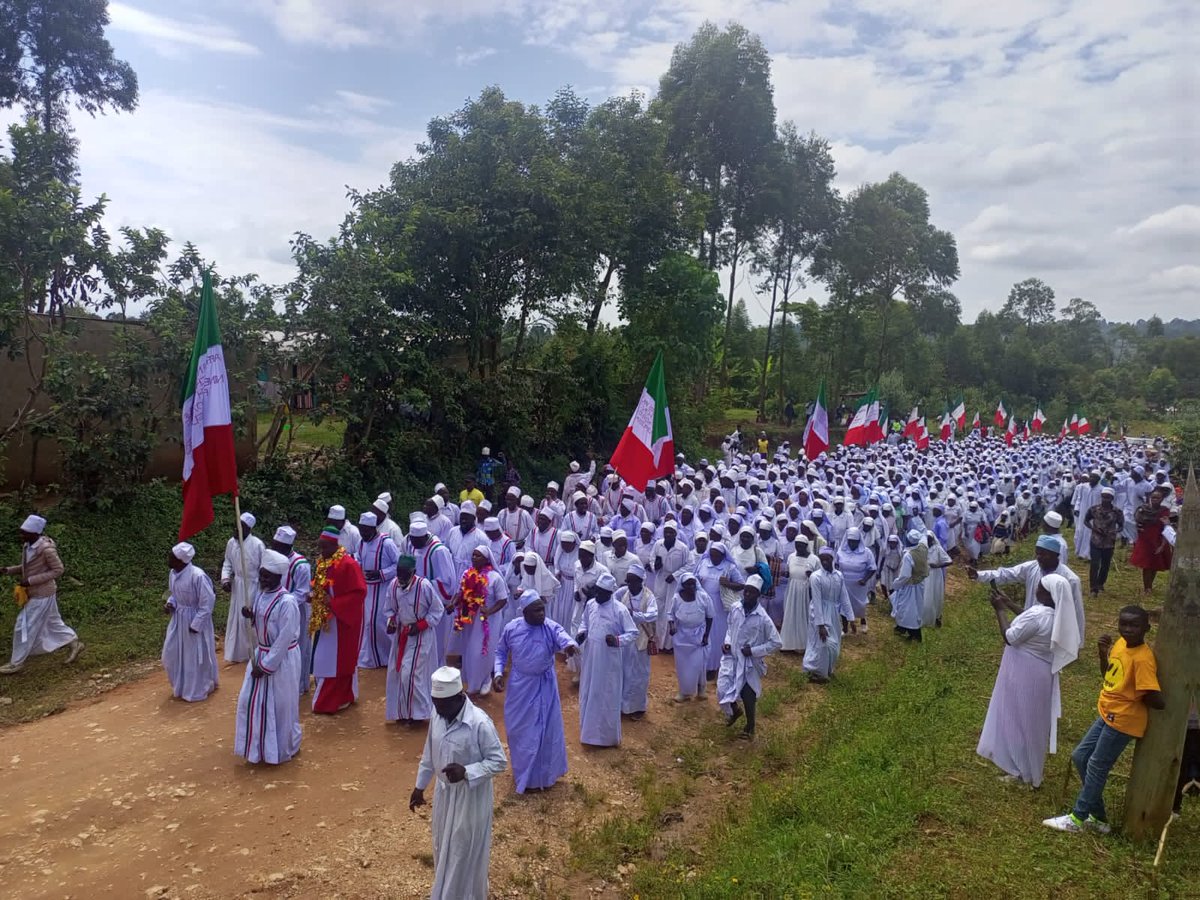 AvuyaOdondi's tweet image. @MmboneMercy1 @Milele_FM #servicecheck. Katibu. Kanisa la African Israel Nineveh, sabatia express diocese, tutakuwa na ibaada ya ufufuo hapo Chanda b chini ya bishop. #milelegospelsunday....