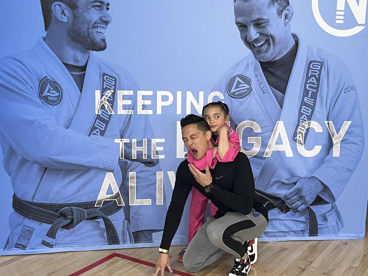 CoachVo11's tweet photo. This girl right here!! Super proud. 
🥲Handled adversity 
🥇Takes home first place🥇
#meanbug https://t.co/B4DZbSsDvx