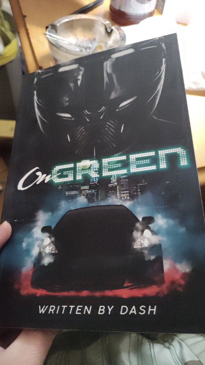 W4llflower505's tweet photo. #OnGreen by @insertdash I just can't put down! & some Lilac Diesel in the bowl to ease into Sunday https://t.co/gUk47QZjwm