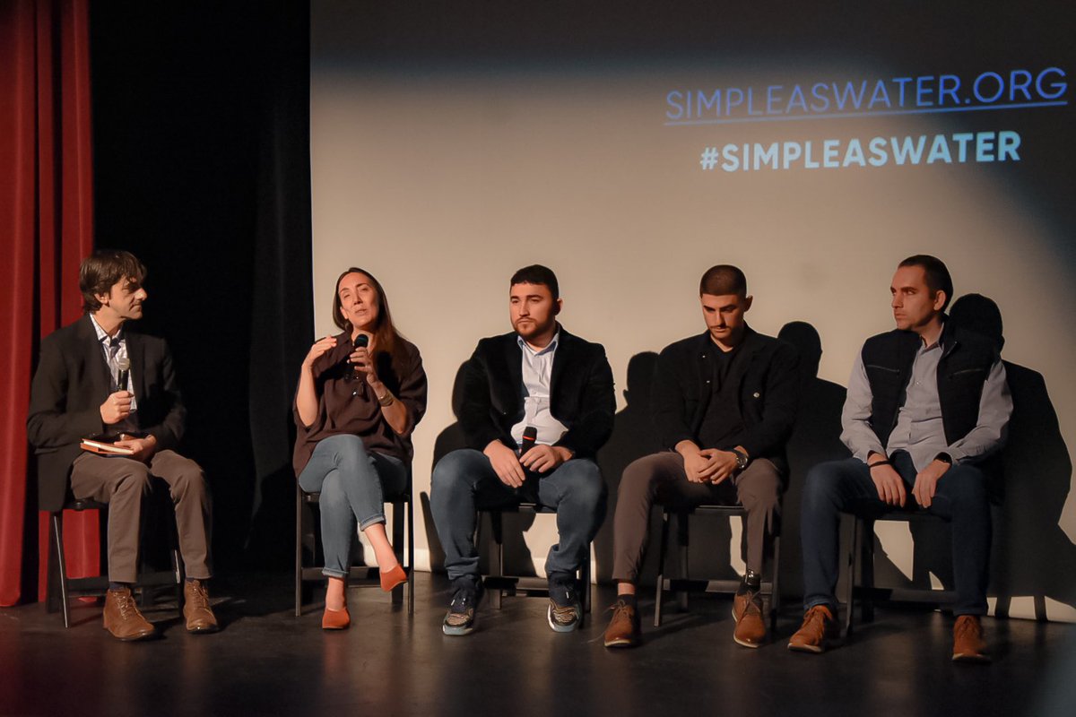 Tanyatd21's tweet photo. Oscar winning Director, @MeganMylan brings to screen, #SimpleAsWater - the @HBO documentary about the lives of four Syrian refugee families; a story of survival, loss, &amp; connection. Thank you, @cinemaHTX for bringing this powerful story to @TheaterDeLuxe! Full recap below. https://t.co/SBbio6oiBy