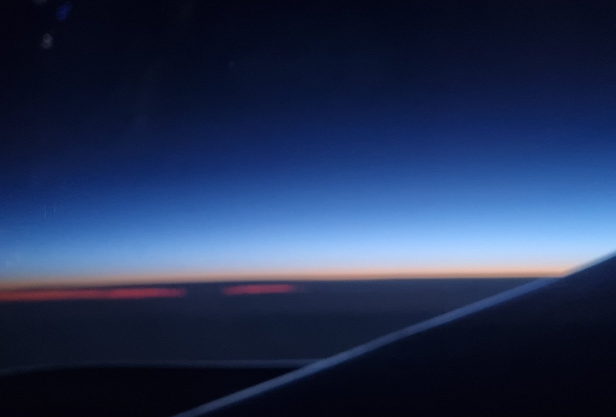 HawkinsEDU's tweet photo. There is always something magical about a sunrise from a plane's window https://t.co/1H5NHwo9HV