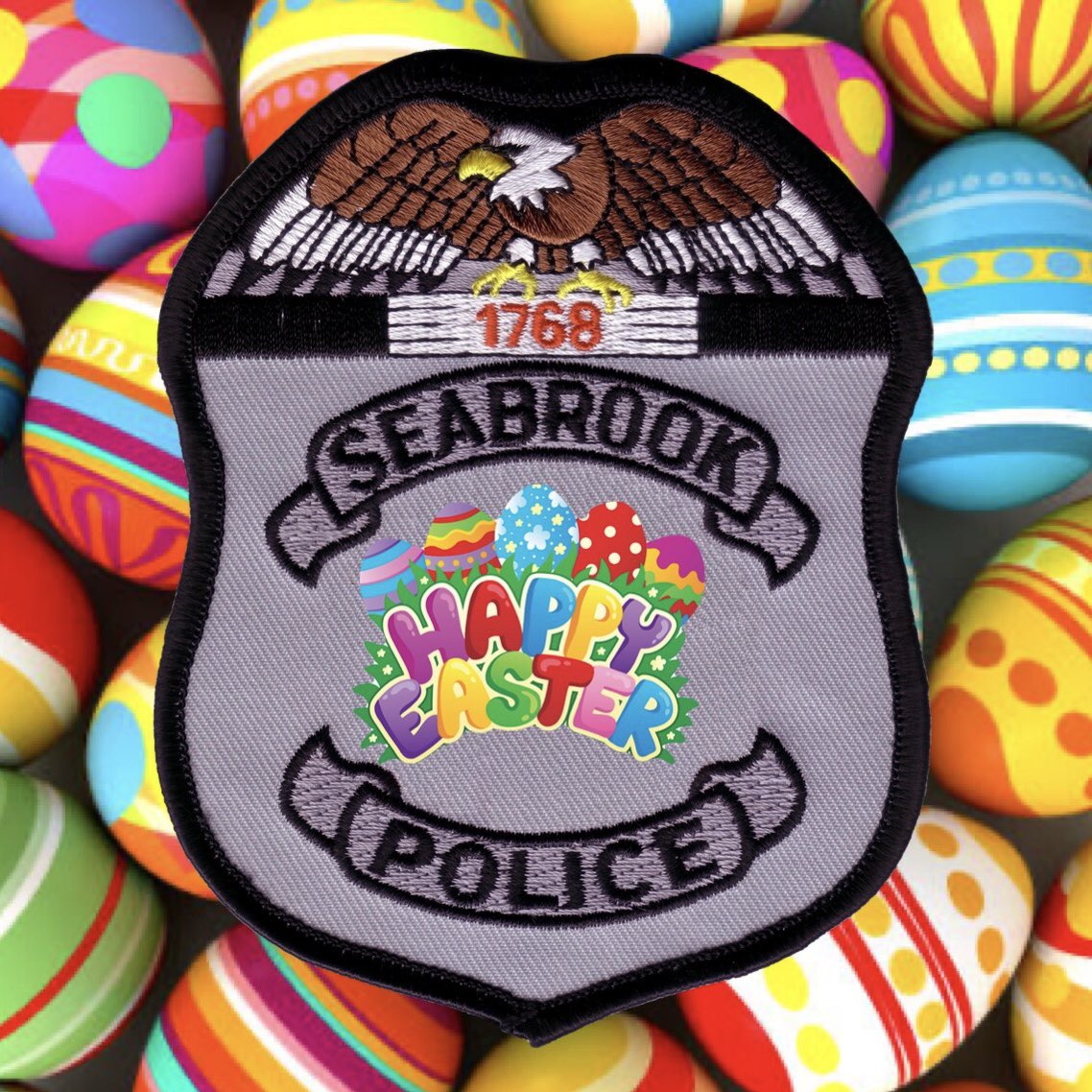 SeabrookNHPD's tweet photo. Hoppy Easter from every bunny at the #SeabrookNHPD🐰. Our officers and dispatchers are working to make sure you have an egg-stra special day!🥚🐰🐤 https://t.co/LQYgnQv4NB