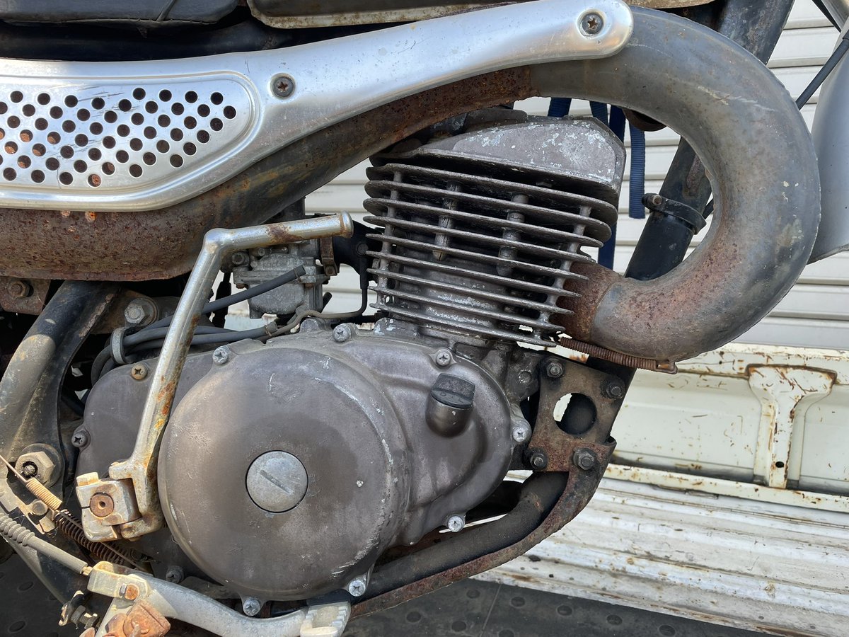 ZUN_CB750's tweet photo. 新しいバイクが入荷しました (๑¯ω¯๑)

さて…どうなるやら…( ˇωˇ )

#エルシノア
#MT250 https://t.co/eUGRrnIM0k