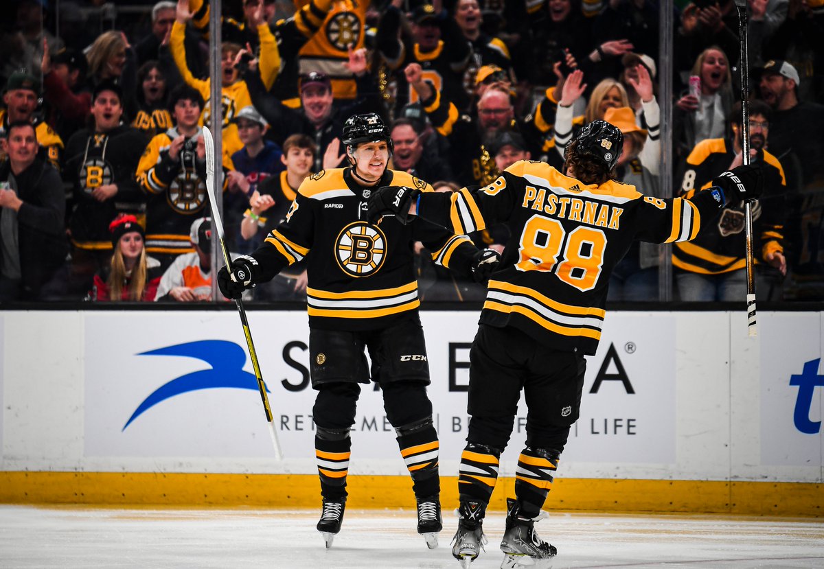 NHLBruins's tweet photo. History matched. https://t.co/JrfeFtOZ3k