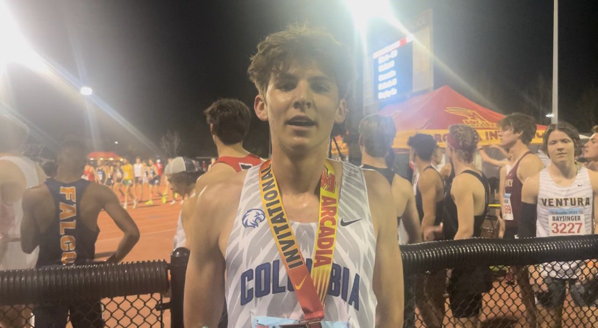 Ethan Hogan!! The junior from Columbia gets it done in 8:49.61 to take 16th at Arcadia. Seems to be the 2nd fastest time ever ran by a junior with Craig Virgin’s class record of 8:48.8h in serious jeopardy this season. IL#10 All-Time #ILFOREVER