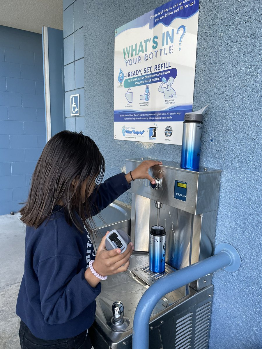 Loving our new water station and bottles @YorbitaCheetah @RowlandWater @RowlandSchools #WeAreRUSD #DiscoverRWD