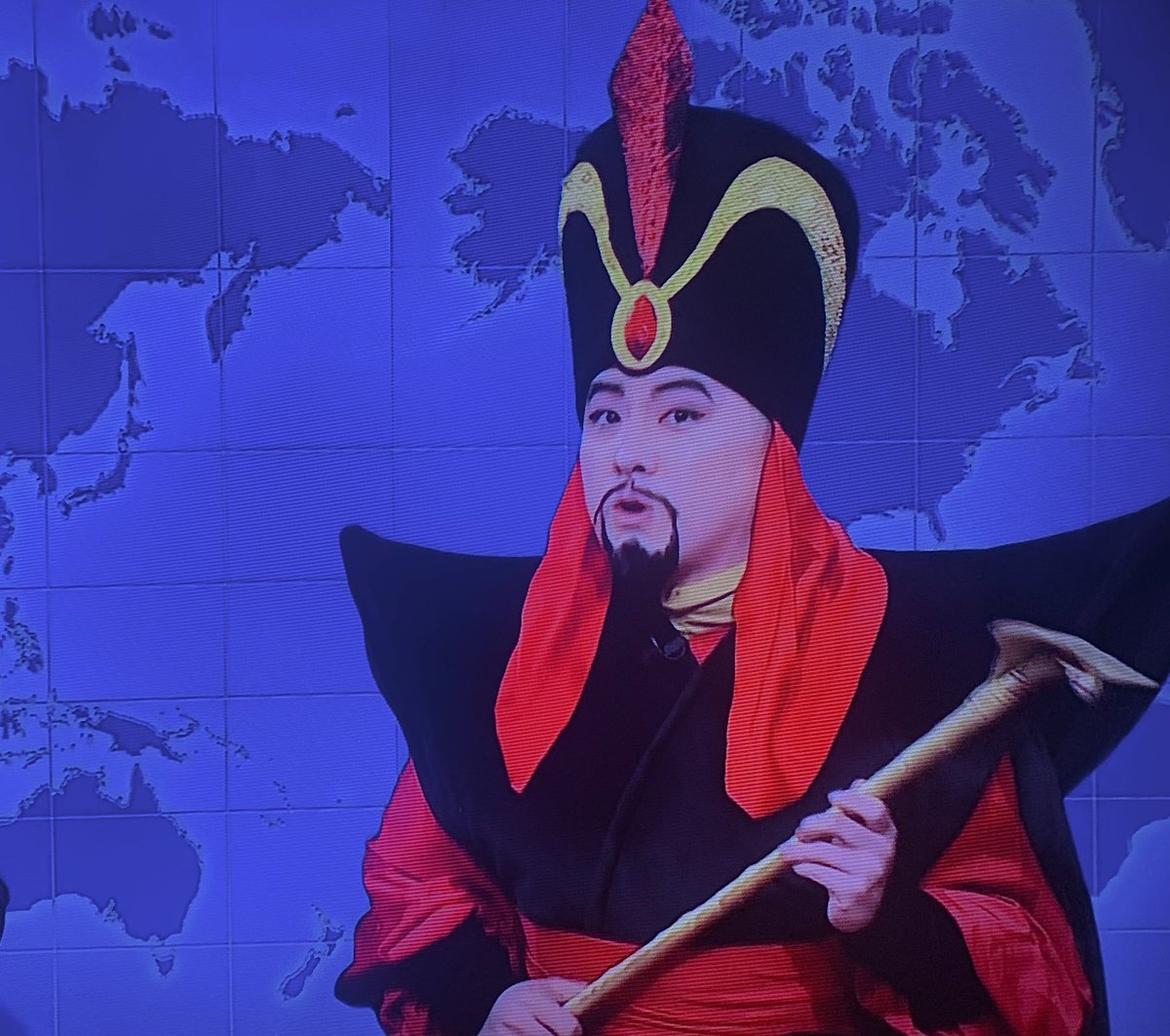 __a1va's tweet image. Bowen is an absolutely fabulous Jafar! He read Desantis down!! #eyebrowsonpoint #SNL #SaturdayNightLive