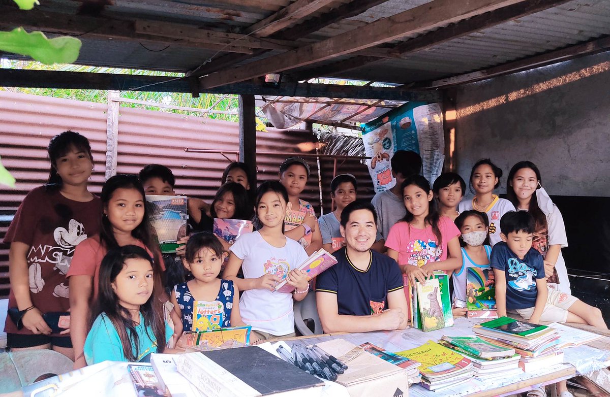 thonz_18's tweet photo. Salamat sa aking mga k12 support system para sa #mathtoday #freebooks #2023charity #kidsbookofโค๐ https://t.co/JtIMe7wyOG