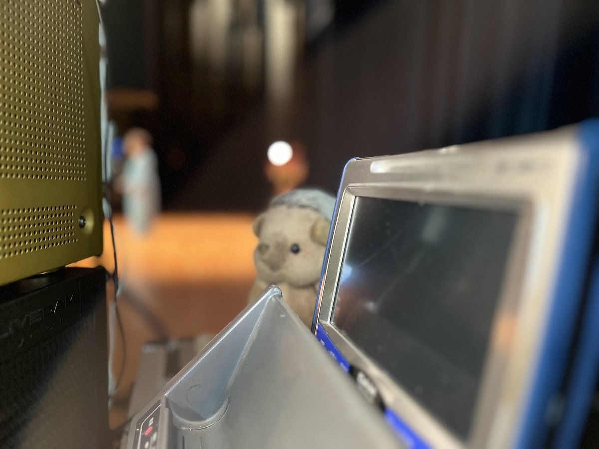 SasamaOnkyo's tweet image. 本日もカラオケ歌謡祭に来ています。
長丁場ですが、楽しんで頑張ります♪
#YAMAHA
#ql5
#jbl