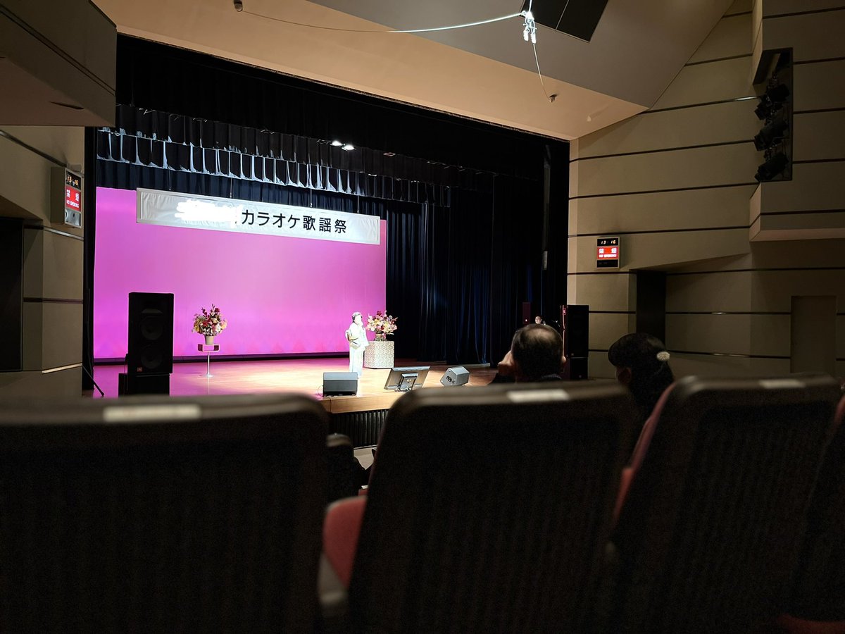 SasamaOnkyo's tweet image. 本日もカラオケ歌謡祭に来ています。
長丁場ですが、楽しんで頑張ります♪
#YAMAHA
#ql5
#jbl