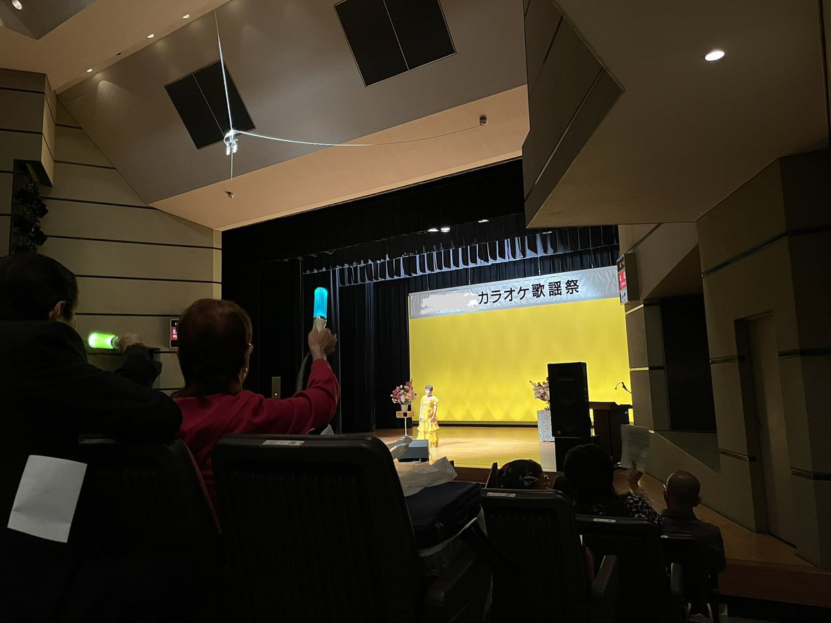 SasamaOnkyo's tweet image. 本日もカラオケ歌謡祭に来ています。
長丁場ですが、楽しんで頑張ります♪
#YAMAHA
#ql5
#jbl