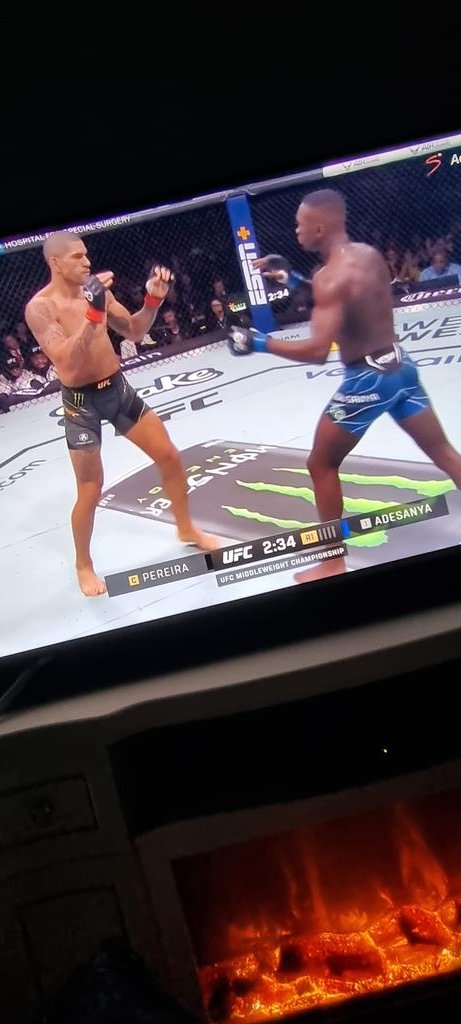 BlessingAjibayo's tweet image. Keep the fight at the centre Izzy.. that&apos;s the key to victory today.  #UFC287
