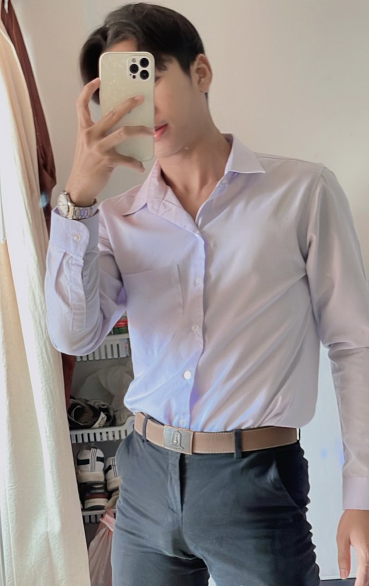DorDor221044's tweet photo. สอบวันสุดท้ายละนราาา🤪 
#สารคาม #มมส #สอบ https://t.co/mFwex2GSM2