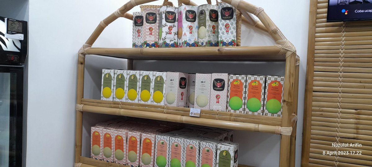 Ada 20 varia Mataram Bakpia Kukus yang bisa kita nikmati.

Dijamin salah satu ada salah dua yang bakalan kamu sukai. Ga percaya?

#MataramBakpiaKukus