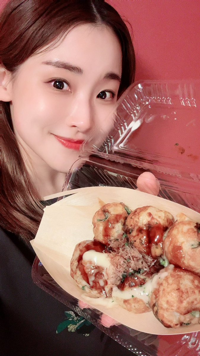 mizutaka127's tweet image. 本日も #ジェーン・エア 有難うございました🧹🖼
今日の夜ご飯は #はなだこ のたこ焼き🐙