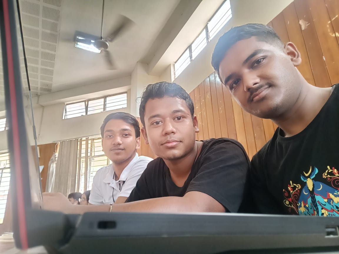 oneMriganka's tweet image. Rototics club NIT SILCHAR --&amp;gt;Workshop
#Robotics #arduino #roboticsclub