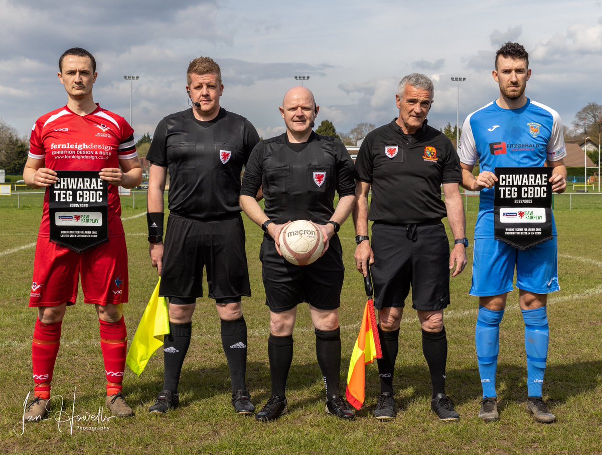 howells_ian's tweet photo. @croesyafc 1 v @TreBluebirdsFC 4 
Game photos here https://t.co/Sr2Ktu0Myz 
@FAWales @ArdalSouthern #wales #football https://t.co/YTjTZL5hrD