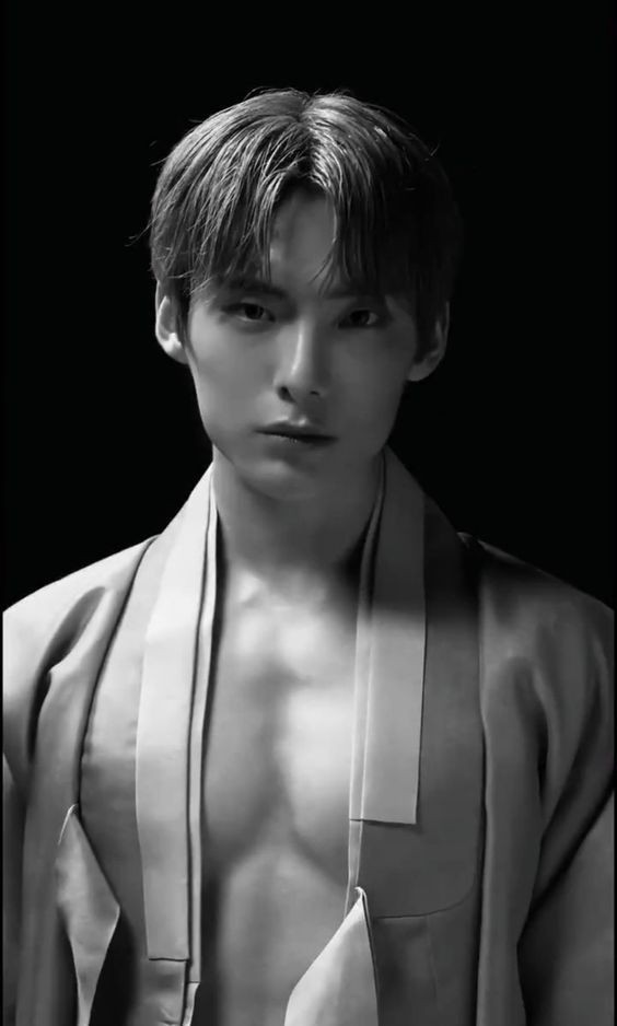 Chin_He_'s tweet photo. ╒══════
    𝙸'𝚖 𝚍𝚘𝚠𝚗 𝚜𝚘 𝚒𝚏 𝚢𝚘𝚞'𝚛𝚎 𝚍𝚘𝚠𝚗 
                          𝙽𝚘𝚝 𝚜𝚑𝚢, 𝚗𝚘𝚝 𝚖𝚎
                                    ══════╛
               #𝔖𝔢𝔡𝔲𝔠𝔱𝔦𝔳𝔢𝔖𝔲𝔫𝔡𝔞𝔶
⇘ : : @/Chin_Hot https://t.co/FNdBEN43Sx