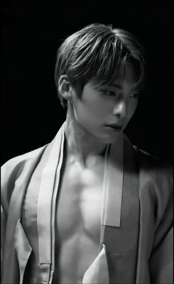Chin_He_'s tweet photo. ╒══════
    𝙸'𝚖 𝚍𝚘𝚠𝚗 𝚜𝚘 𝚒𝚏 𝚢𝚘𝚞'𝚛𝚎 𝚍𝚘𝚠𝚗 
                          𝙽𝚘𝚝 𝚜𝚑𝚢, 𝚗𝚘𝚝 𝚖𝚎
                                    ══════╛
               #𝔖𝔢𝔡𝔲𝔠𝔱𝔦𝔳𝔢𝔖𝔲𝔫𝔡𝔞𝔶
⇘ : : @/Chin_Hot https://t.co/FNdBEN43Sx