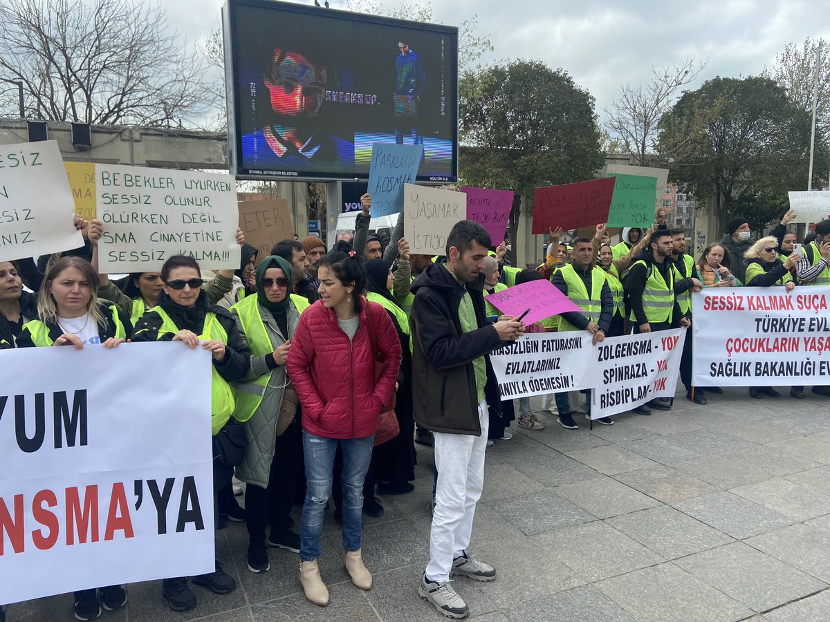 Sma’lı çocuklar için #Bakırköy meydanında  basın açıklamasına katıldık 
 #SMAlıÇocuklarÖlmesin