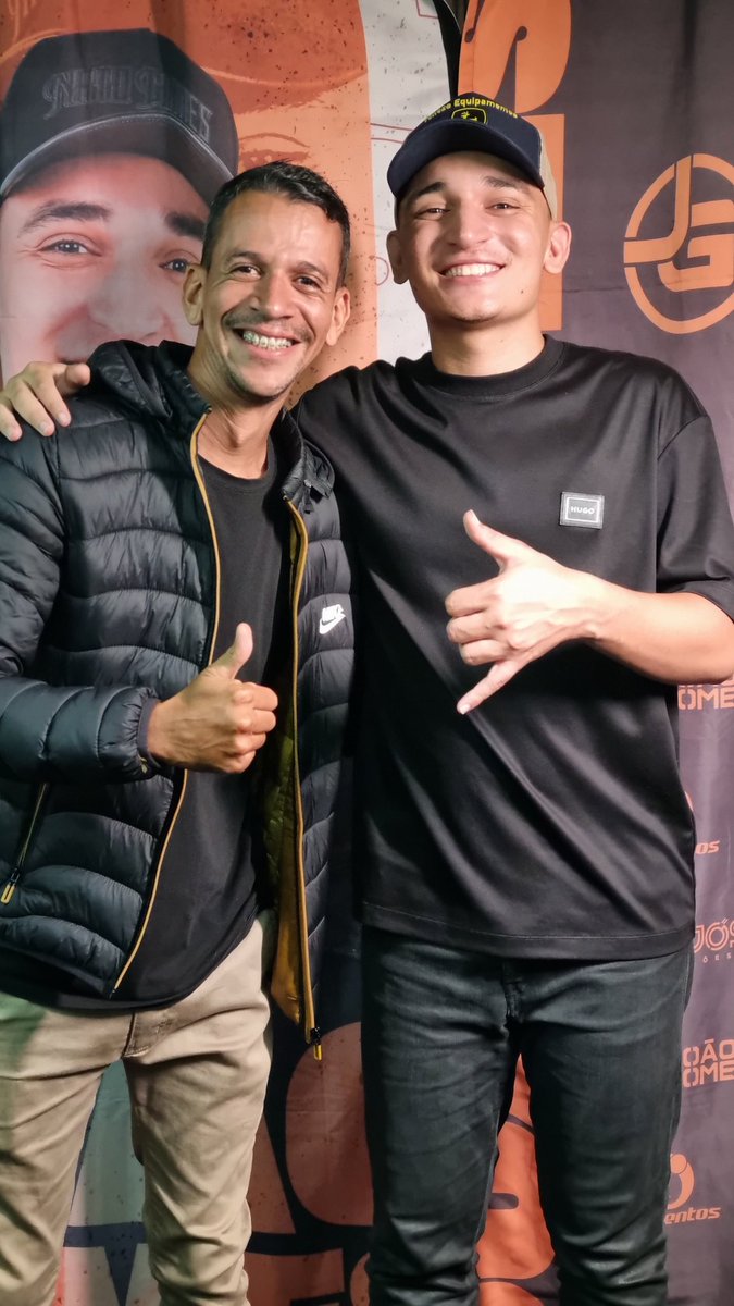 BetinhoCasas's tweet image. Finde noite de piseiro 😉

#JoãoGomes #MorrodeAlegria #ComplexoDoAlemão