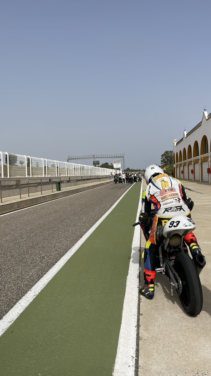 motoETSIUHU's tweet photo. Hoy rodamos en #Monteblanco! https://t.co/2fInL4mfNN