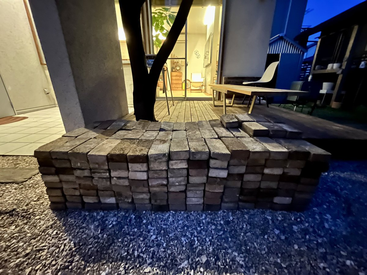 shin147000's tweet photo. レンガ367個
総重量513kg
25km走破出来ました🚚

#tesla
#テスラ
#モデルS https://t.co/AhCnpl2Fmq