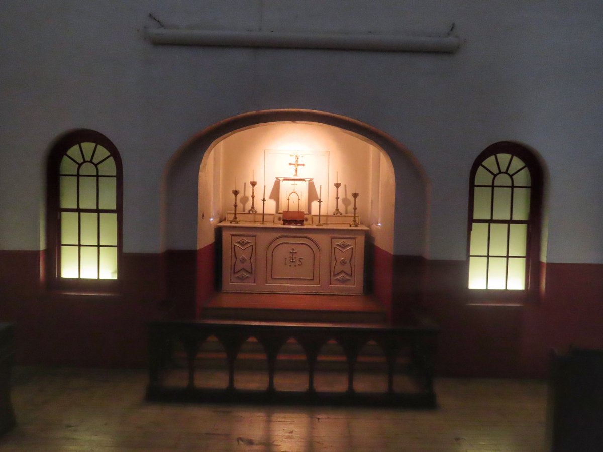 wildswimmer67's tweet photo. Kilmainham Chapel in which Grace Gifford wed Joseph Plunkett on the night of May 3rd hours before he was executed by firing squad in 1916 . #GraceGifford #josephplunkett #Grace #kilmainham #gracesong #easterrebellion #irishhistory #dublin #ireland https://t.co/AbFfMzhUOT