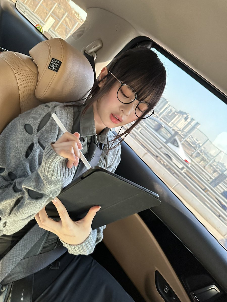 hanniarchived's tweet photo. OH MY LOVE SHE’S SO PRECIOUS https://t.co/w9wZPPHXoS