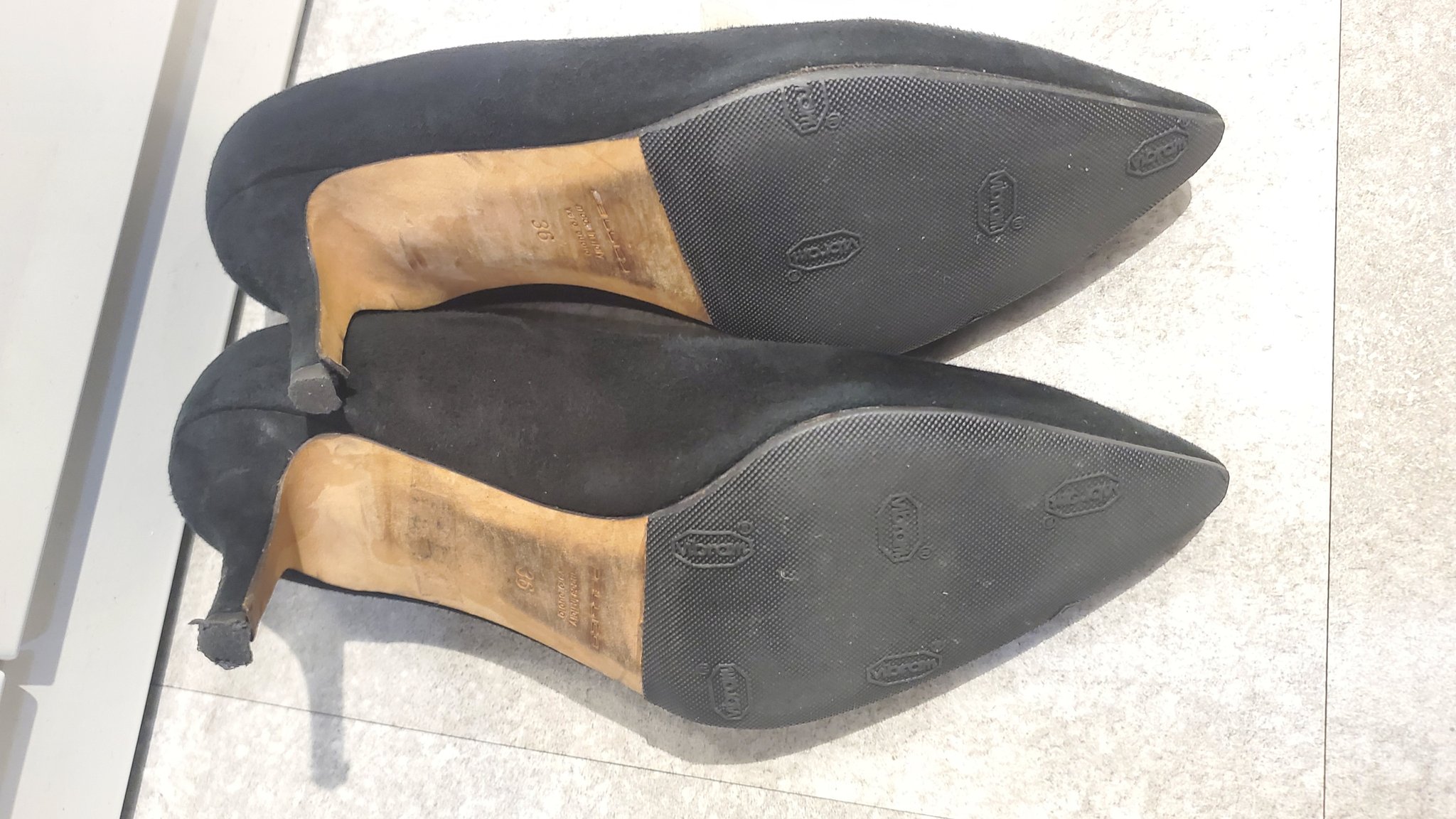 匂いフェチ パンプス 