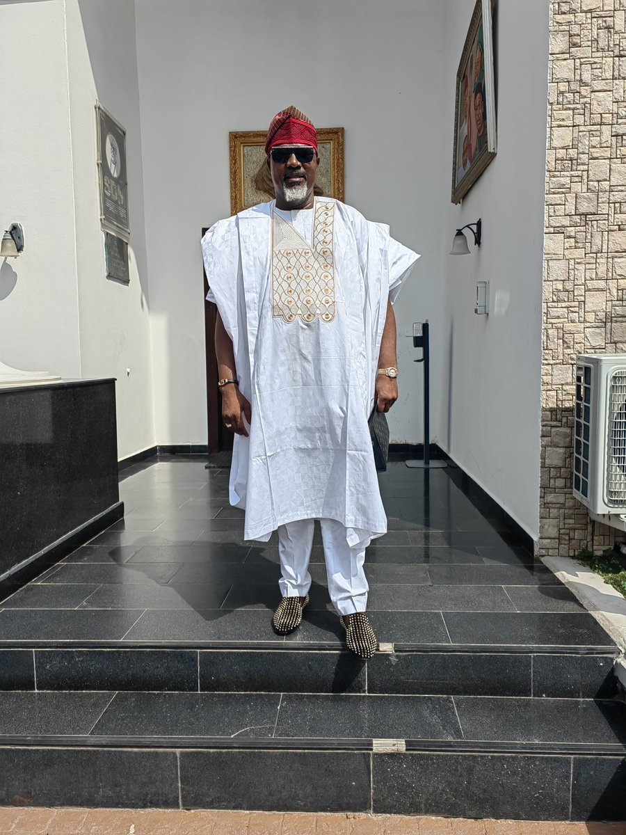 Senator Dino Melaye. (SDM) tweet media
