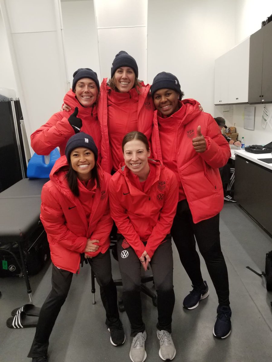 TjongOrthoMD's tweet image. Thankful to be part of this world class medical team 💪🏽 🇺🇸 ⚽️ #AlwaysPossible #FemaleStrong #USWNT #orthotwitter @NMOrthopaedics @NUSportsMed @USWNT
