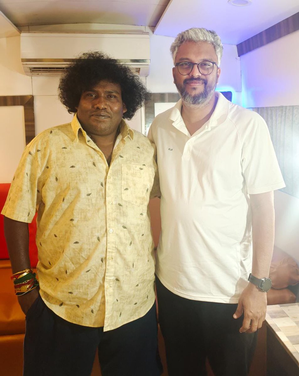 E4Emovies's tweet image. #YogiBabu joins the cast of #GuruvayoorambalaNadayil !! 

Starring @PrithviOfficial &amp;amp; @basiljoseph25 

Directed by #VipinDas 
Written by #DeepuPradeep

Produced by @PrithvirajProd &amp;amp; @E4Emovies 

@cvsarathi @e4echennai 
@Poffactio