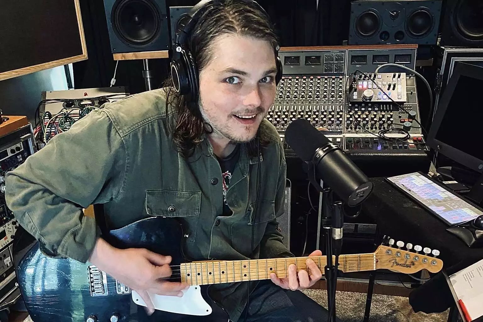 Happy Birthday to Gerard Way, born on 
this day in 1977 in Summit, NJ    