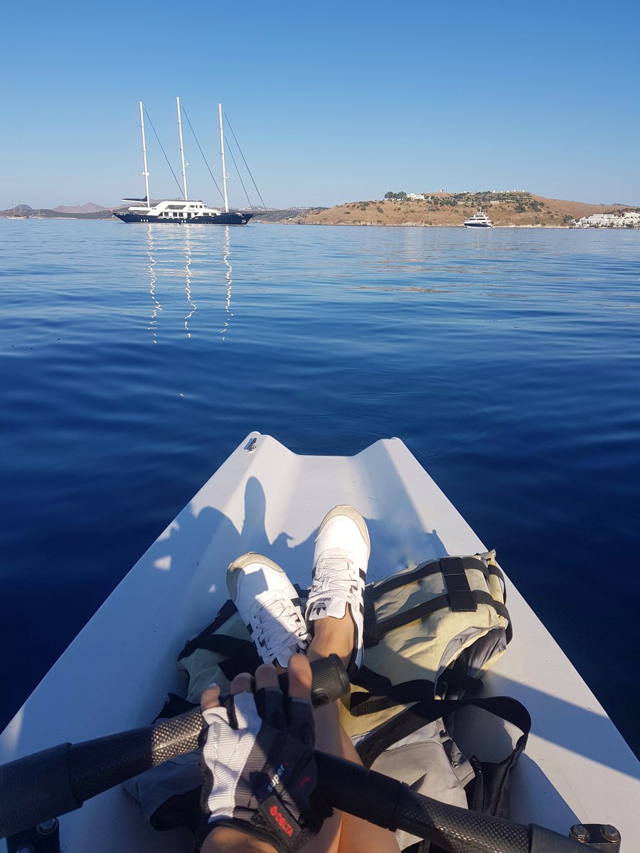 Mavinin içinde kaybolmaktır, Deniz Küreği💙 #bodrumrowingclub #bodrum #bodrumrowing #rowing #row #coastalrowing #kürek #rowingmotivation #rower #rowingturkey #rowingbodrum #rowinglife #generationrowing #denizküreği #rowingclub #rowingpassion #rowingbible #spor