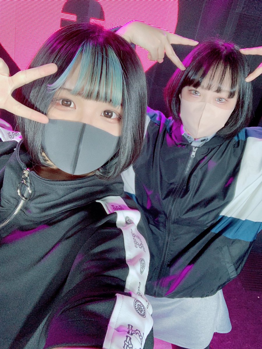 4月9日(日)

 ☁️本日のキャスト☁️

あかり   15:00    ～    22:00
りっく    15:00    ～    22:00
ちゅん  19:00    ～    22:00
なお    18:30    ～    21:00

本日カラオケイベントです！
お客様も歌えるのでお待ちしてます❤️