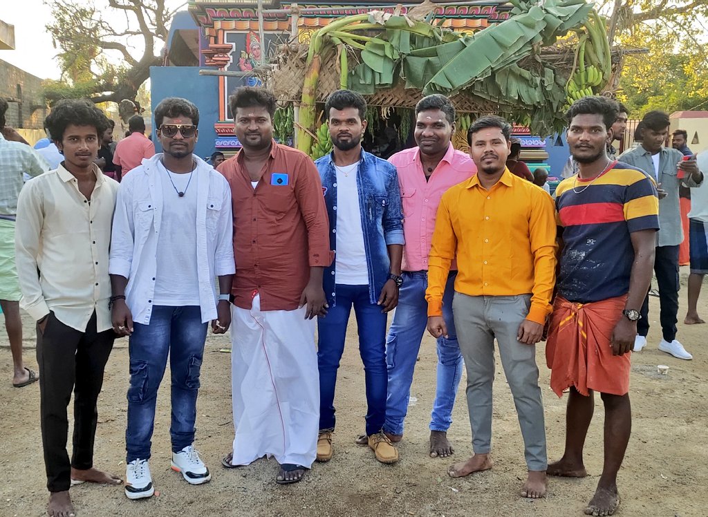 ....Me with my friends 💖....