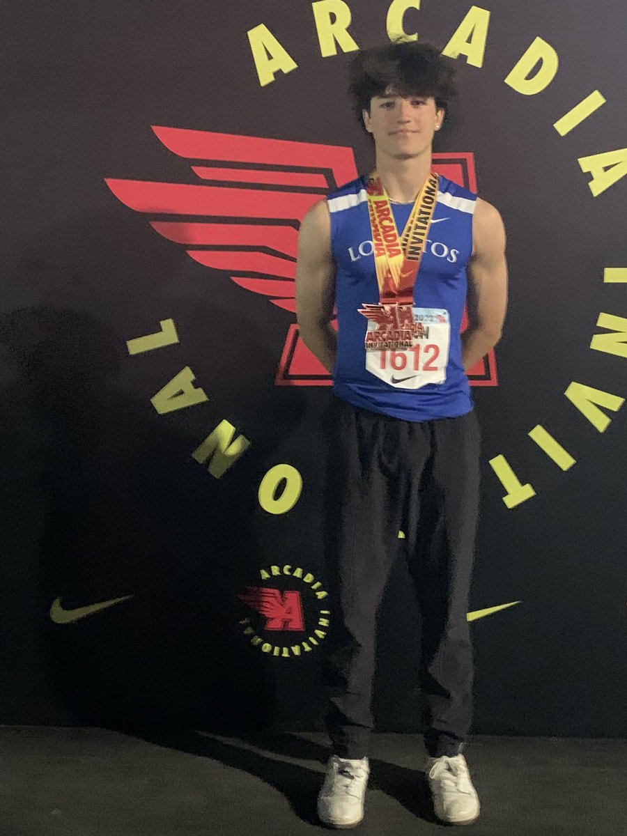 tamarafagin's tweet photo. Celebrating your 18th birthday and winning the long jump invitational @Arcadia_Invite with a 23’9.25” PR - priceless! https://t.co/nPCushJpn9