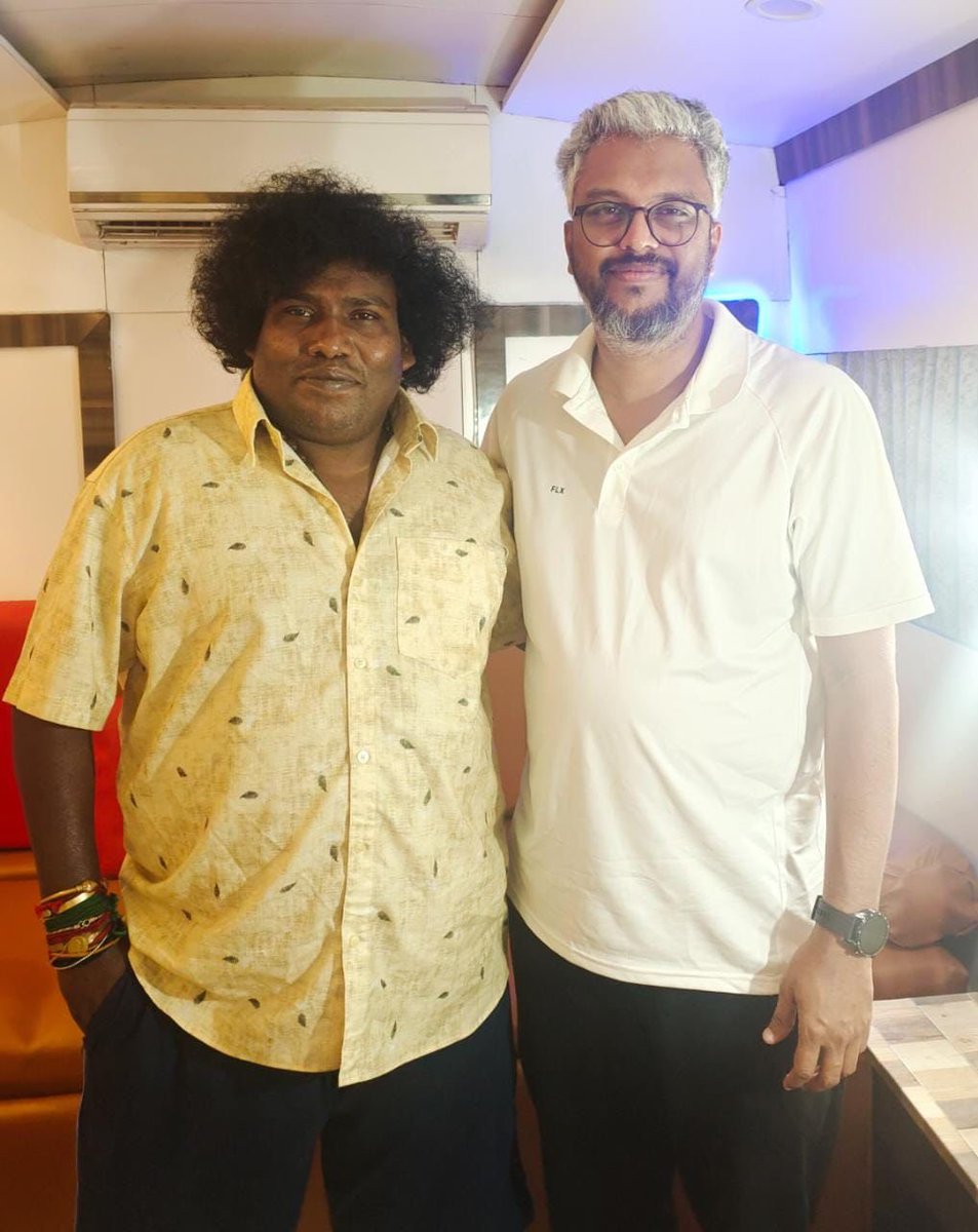 FDFS_Reviews's tweet image. #YogiBabu Onboard For #GuruvayoorambalaNadayil !🤩💥

Starting #PrithvirajSukumaran &amp;amp; #BasilJoseph !

Directed by Vipin Das ( #JayaJayaJayaJayaHey)