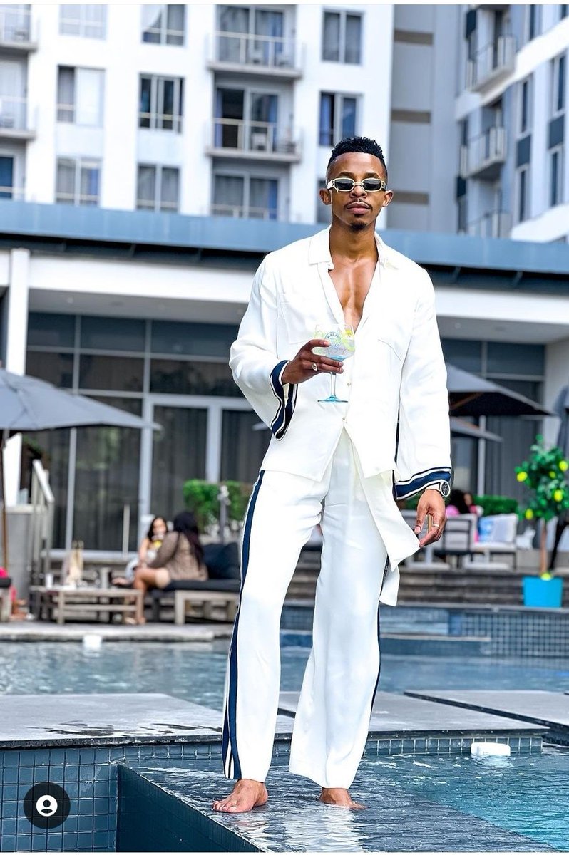 Kingshortyma's tweet image. I found the love,for me

#libo #Jayvonne