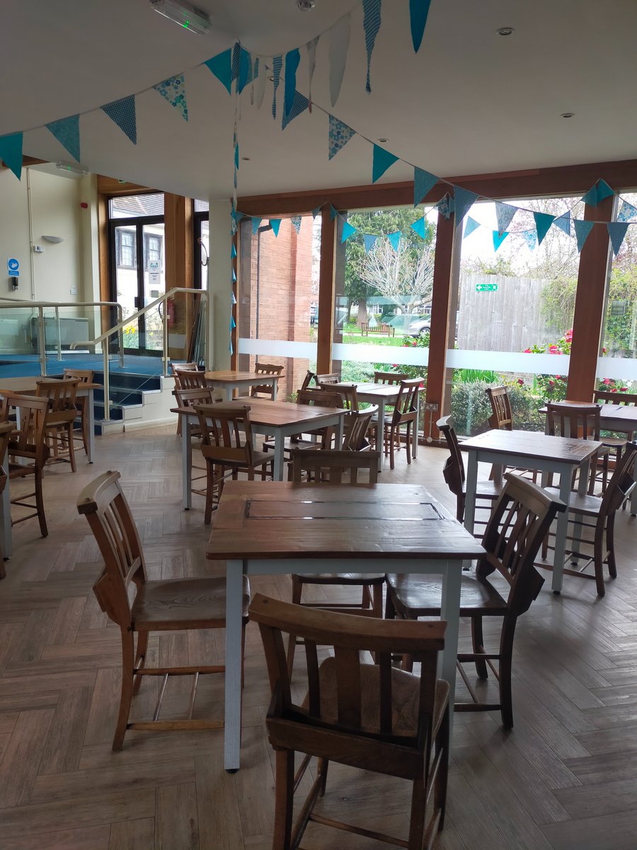 elaineccline's tweet photo. Last week I called in at the church I used to go to as a child - St Martin's in the Fields #Finham #Coventry. The old pews are now used as chairs in their café. https://t.co/LTR0GRP1JB