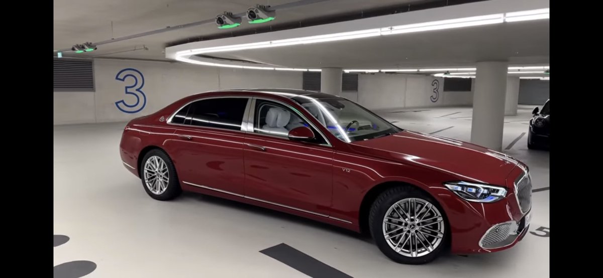 KingFlippaAK's tweet image. Maybach beauty an luxury  #FreeHumans