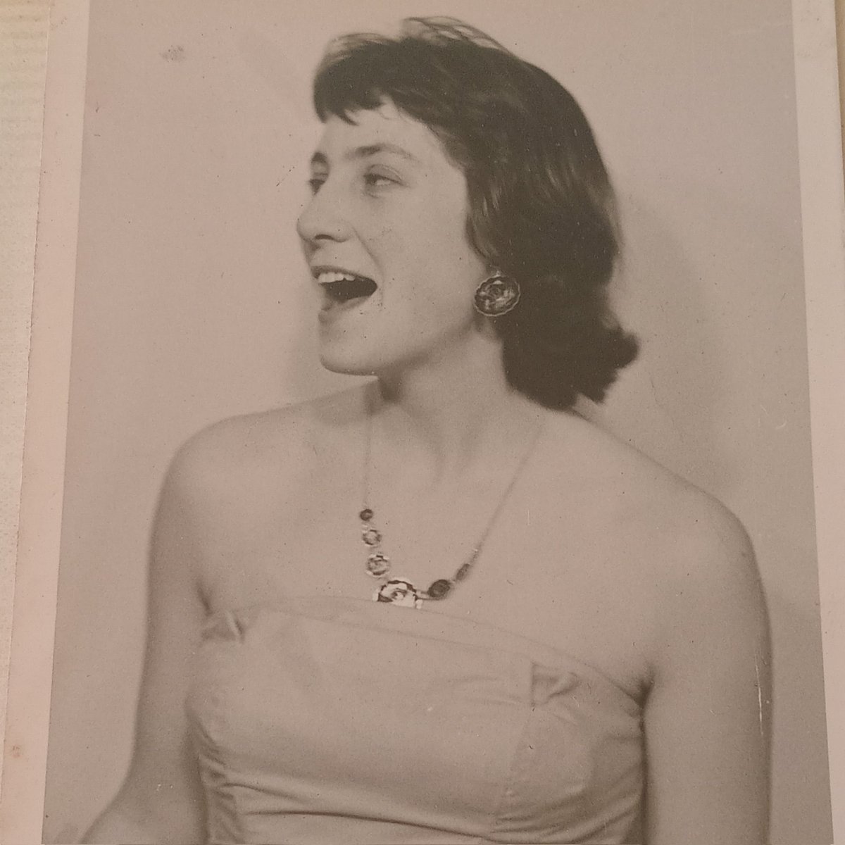 bookrach's tweet photo. @Becs Not me, but my mum... https://t.co/zuQUTkwRPA