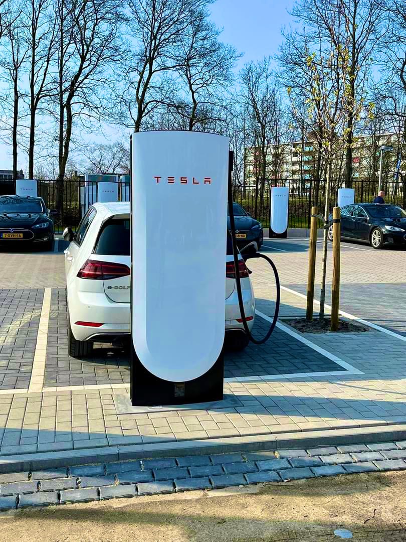 Esther Kokkelmans on Twitter "The first reviews from nonTesla cars at