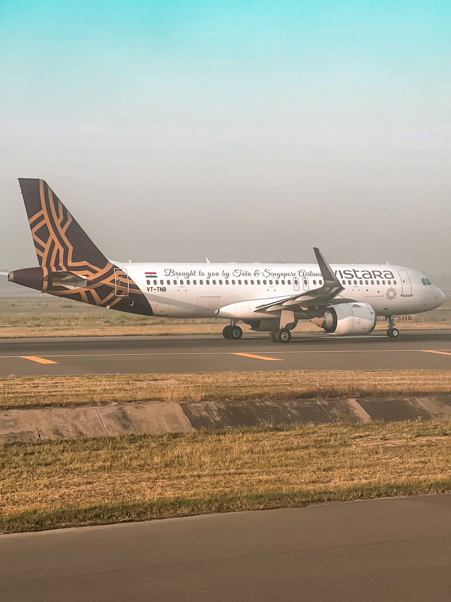 hasank2807's tweet photo. Another day, another amazing flight #VTPPT. @airvistara @airindiain . Also, can’t wait for RWY 29R to start. https://t.co/4ovtjC9ie4