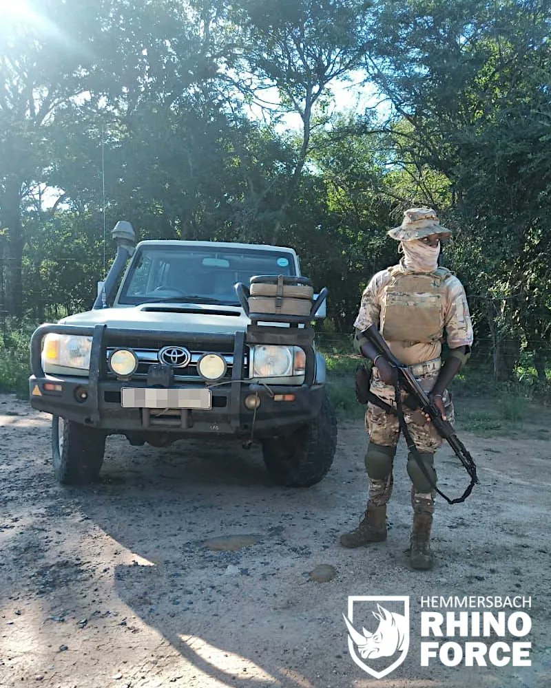 A long free weekend for many means more traffic around the reserves! And that translates to more patrols and more roadblocks for us, and even higher alertness for our rangers than usual. We don't take days off, we take rhino poachers out of the game! 

#hemmersbach #rhinoforce